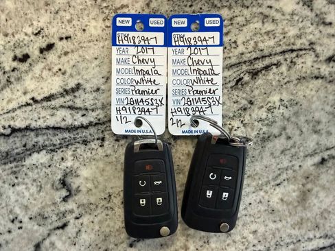 Used 2017 Chevrolet Impala Premier w/ Enhanced Convenience Package FWD image 11