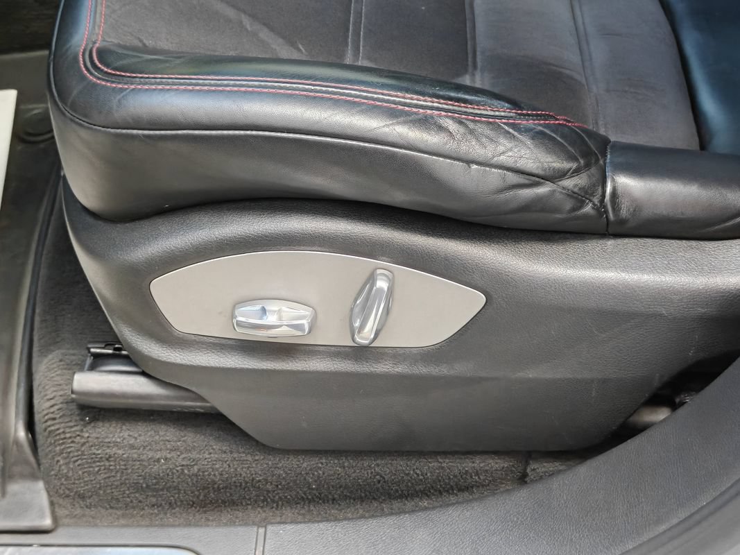 Used 2013 Porsche Cayenne GTS AWD/4WD image 26