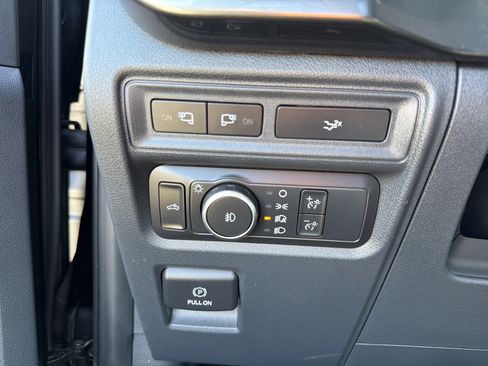 Used 2022 Ford F150 XLT w/ Equipment Group 302A High AWD/4WD image 19