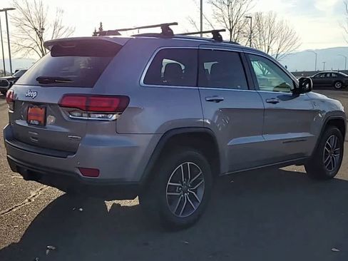 Used 2020 Jeep Grand Cherokee Laredo w/ Quick Order Package 2BN North image 8