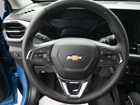 Used 2025 Chevrolet TrailBlazer LT w/ Convenience Package image 10