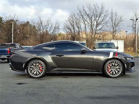 Used 2024 Ford Mustang GT Premium image 10