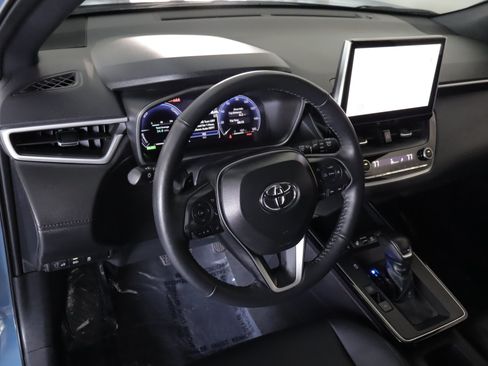 Used 2026 Toyota Corolla Cross AWD Hybrid w/ Convenience Package image 12