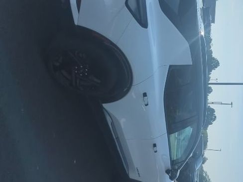 Used 2024 Chevrolet Equinox EV RS FWD image 6