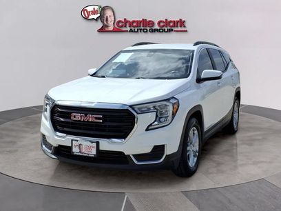 Used 2022 GMC Terrain SLE w/ Driver Convenience Package