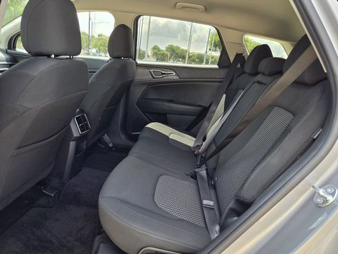 Used 2025 Kia Sportage LX FWD image 26