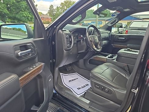 Used 2021 Chevrolet Silverado 1500 High Country w/ Technology Package image 14