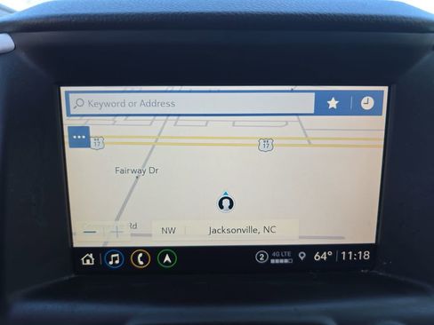 Used 2023 GMC Terrain SLT w/ Infotainment Package II image 19
