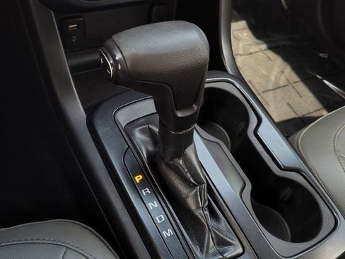 Used 2015 Chevrolet Colorado W/T RWD image 28
