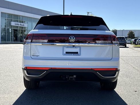 New 2026 Volkswagen Atlas Cross Sport SE image 4