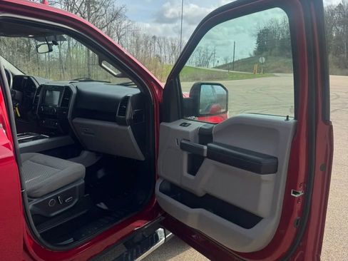 Used 2018 Ford F150 XLT w/ Equipment Group 302A Luxury image 22