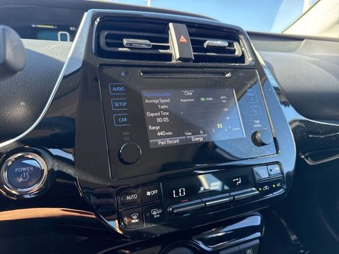Used 2019 Toyota Prius XLE FWD image 13