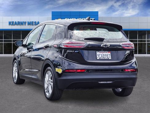 Used 2022 Chevrolet Bolt LT FWD image 4