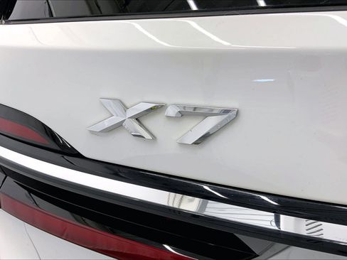 Certified 2024 BMW X7 xDrive40i w/ Executive Package AWD/4WD image 18