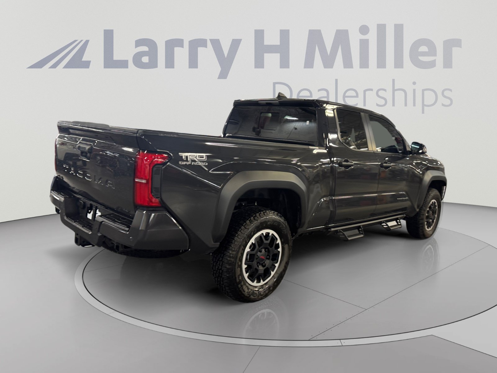 Certified 2026 Toyota Tacoma TRD Off-Road w/ TRD Off Road Upgrade Package AWD/4WD image 5