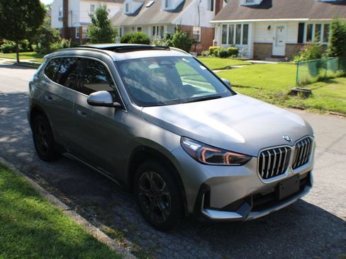 Used 2025 BMW X1 xDrive28i AWD/4WD image 4