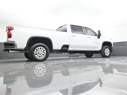 Used 2024 Chevrolet Silverado 2500 LT AWD/4WD image 46