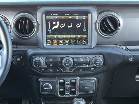 Used 2022 Jeep Wrangler Unlimited Sport AWD/4WD image 15