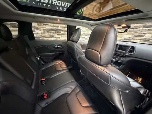 Used 2020 Jeep Cherokee Altitude image 29