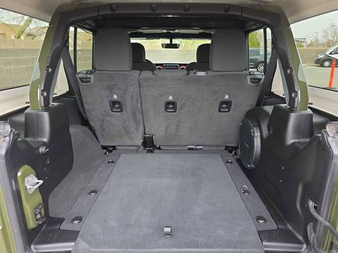 Used 2021 Jeep Wrangler Unlimited Rubicon image 23