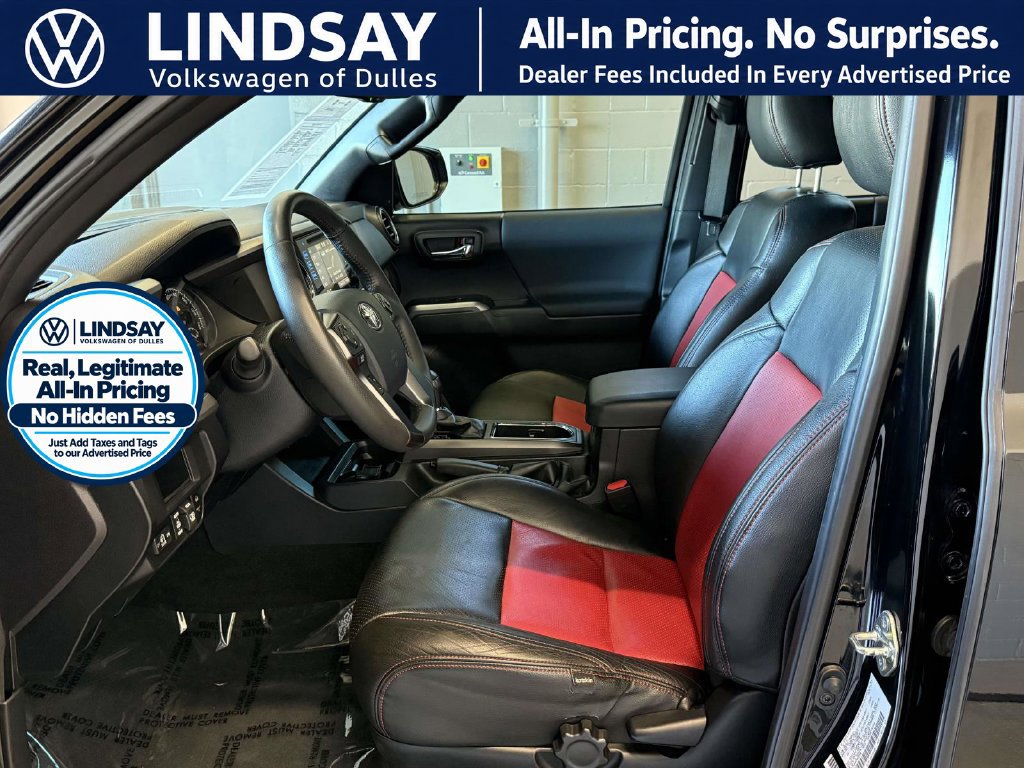 Used 2017 Toyota Tacoma TRD Sport w/ Tow Package (A/T) AWD/4WD image 10