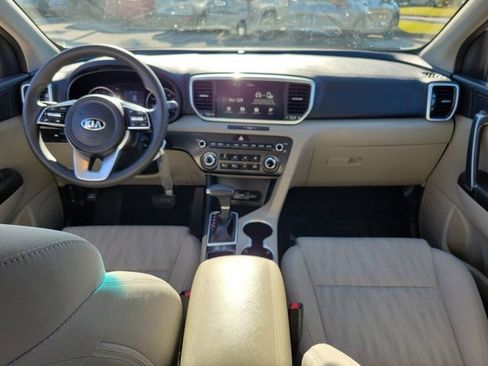 Used 2022 Kia Sportage LX image 17