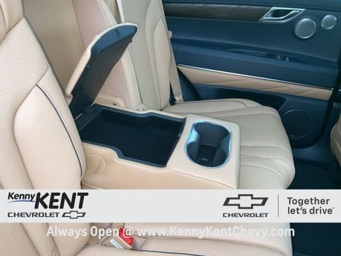 Used 2023 Genesis GV80 2.5T w/ Prestige 20" Package image 15