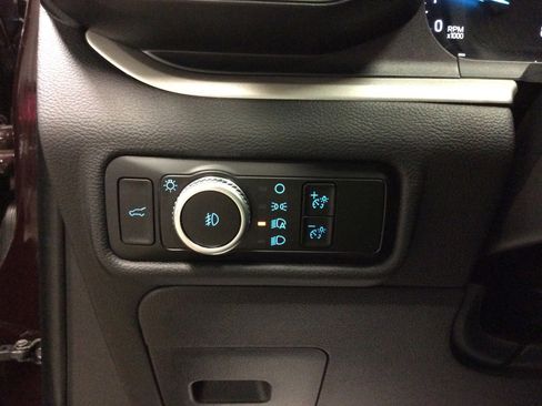 Used 2023 Ford Explorer XLT w/ Equipment Group 202A image 20