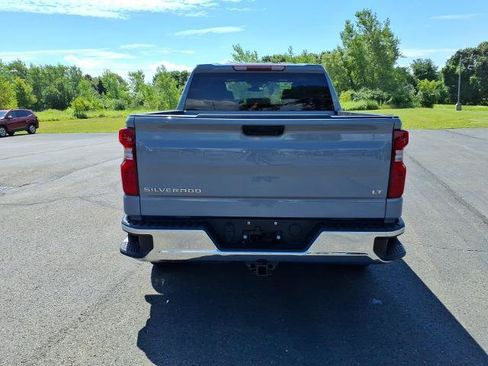 Used 2024 Chevrolet Silverado 1500 LT AWD/4WD image 6
