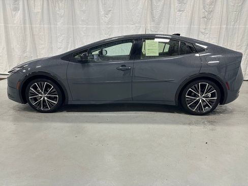 Used 2024 Toyota Prius Limited image 4