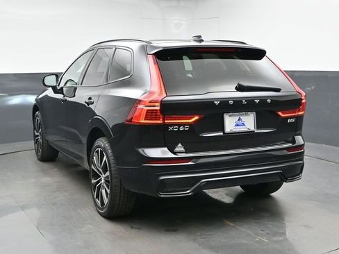 Used 2023 Volvo XC60 B5 Plus w/ Climate Package AWD/4WD image 8