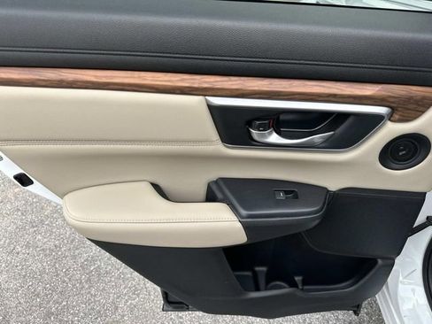 Used 2021 Honda CR-V Touring image 18