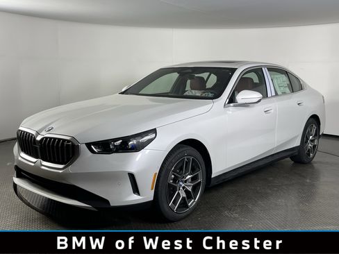 New 2026 BMW 530i xDrive 530i xDrive w/ Premium Package image 1