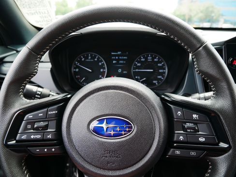Used 2025 Subaru Forester Premium AWD/4WD image 25