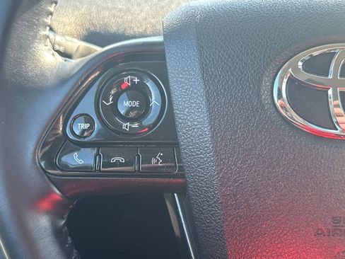 Used 2021 Toyota Prius Prime XLE image 19