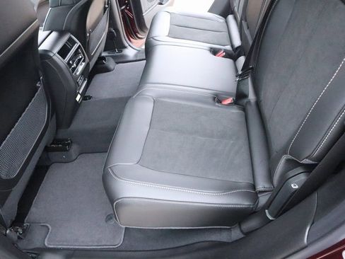 New 2026 Jeep Grand Cherokee Laredo image 13