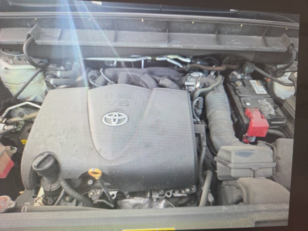 Used 2021 Toyota Highlander Platinum AWD/4WD image 19