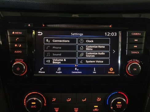 Used 2018 Nissan Rogue S FWD image 25