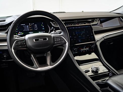 Used 2022 Jeep Grand Cherokee Limited 4xe image 4