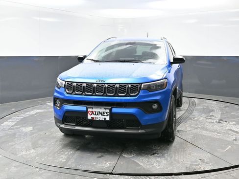 New 2026 Jeep Compass Latitude image 4