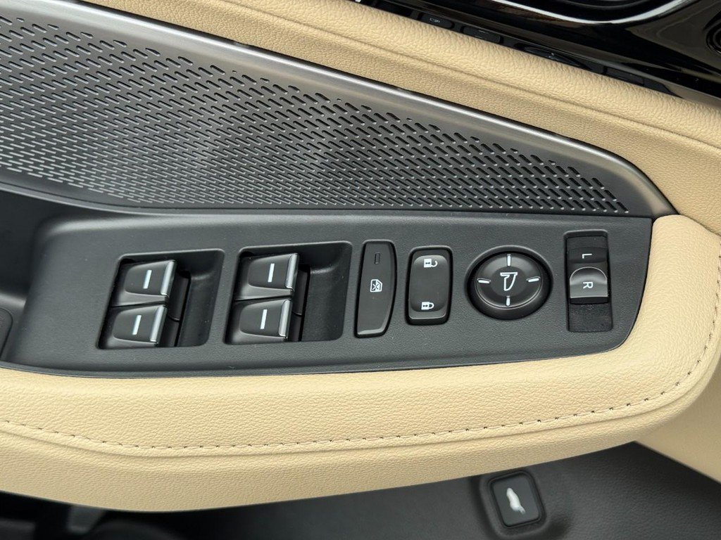 Certified 2026 Acura MDX SH-AWD image 20