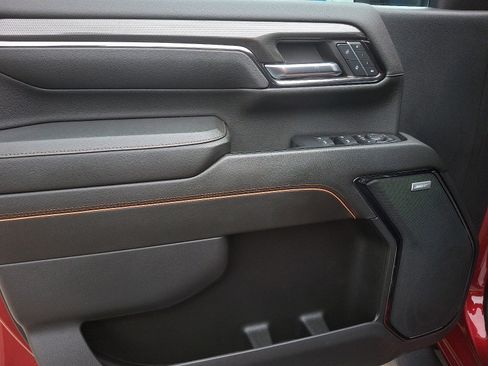 Used 2024 GMC Sierra 2500 AT4 w/ AT4 Premium Plus Package image 12