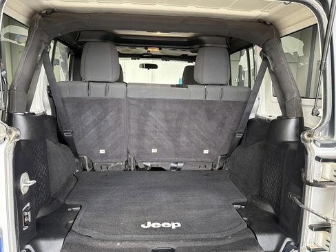 Used 2012 Jeep Wrangler Unlimited Sport AWD/4WD image 18