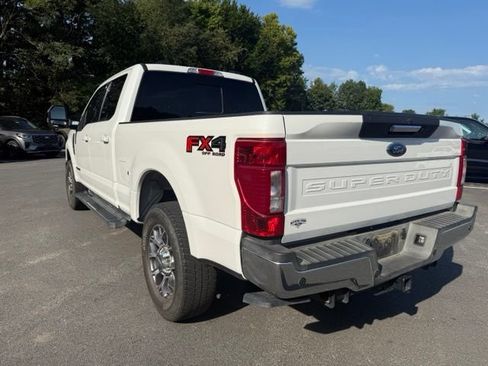 Used 2022 Ford F250 Lariat w/ Lariat Value Package AWD/4WD image 3