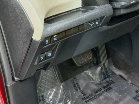 Used 2022 Toyota Sienna XLE FWD image 10