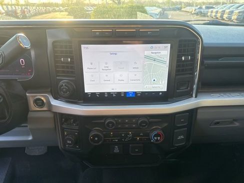 Used 2023 Ford F250 XLT w/ XLT Premium Package image 17