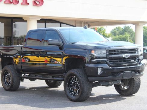 Used 2017 Chevrolet Silverado 1500 LTZ Z71 w/ LTZ Plus Package image 1