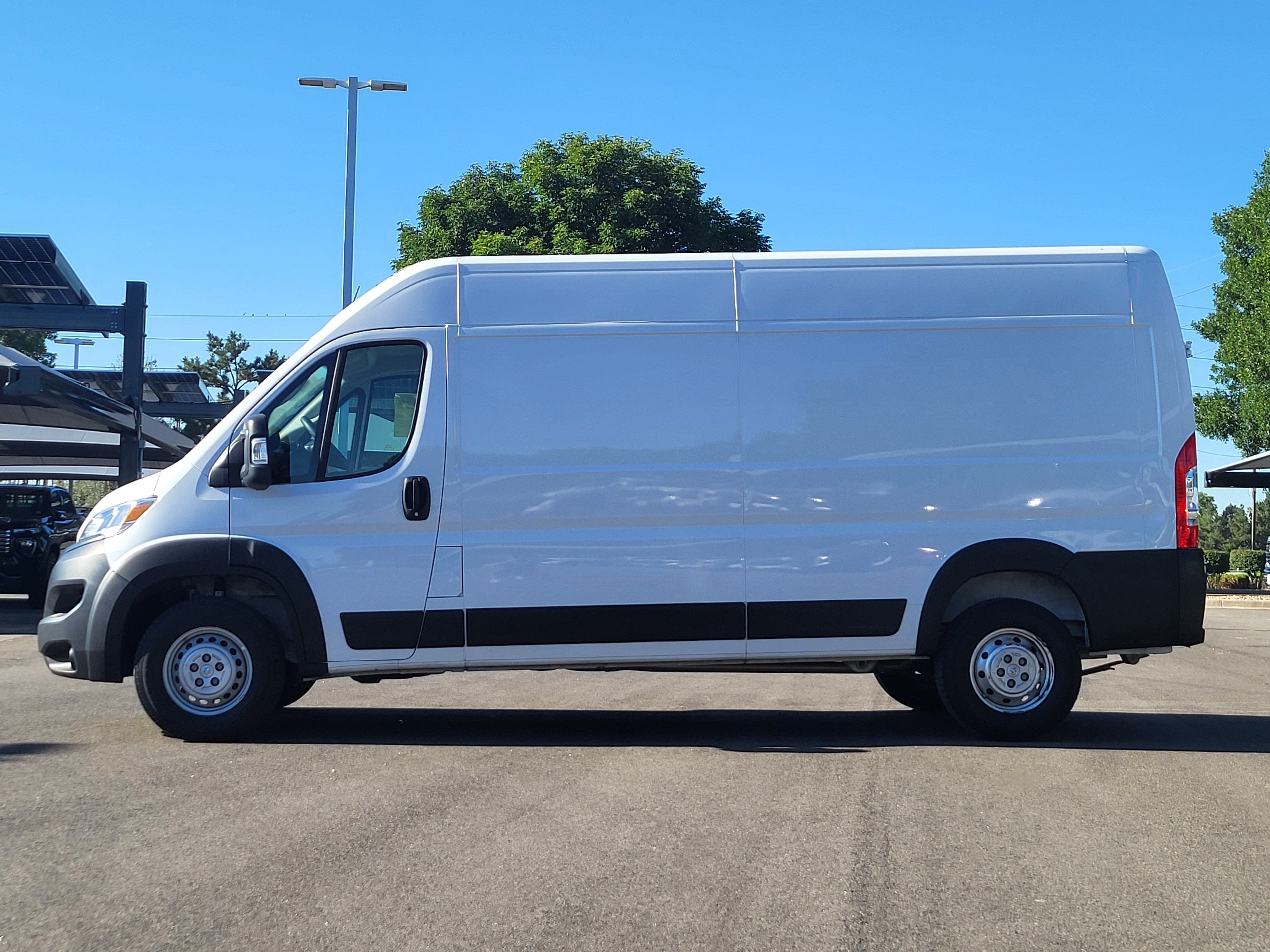 Used 2025 RAM ProMaster 2500 w/ Convenience Group FWD image 4