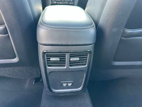 Used 2022 Chrysler 300 S RWD image 23