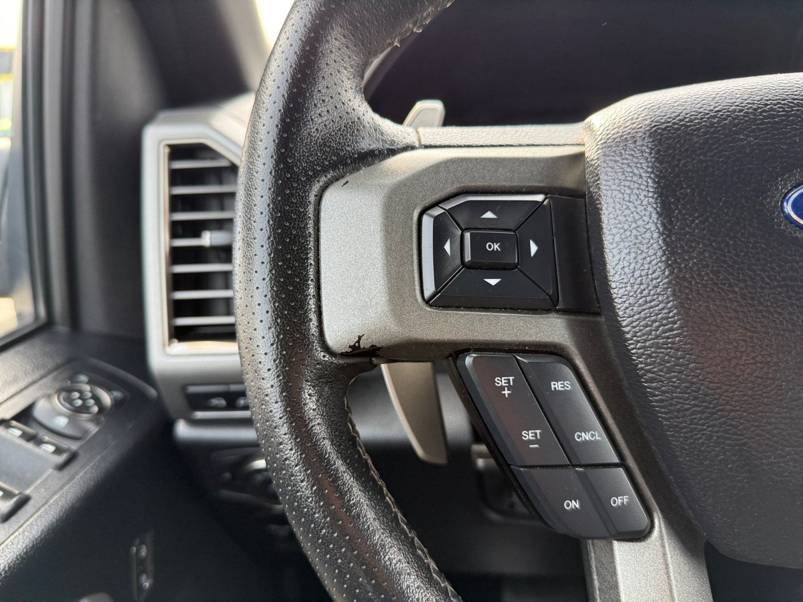 Used 2020 Ford F150 Raptor AWD/4WD image 18